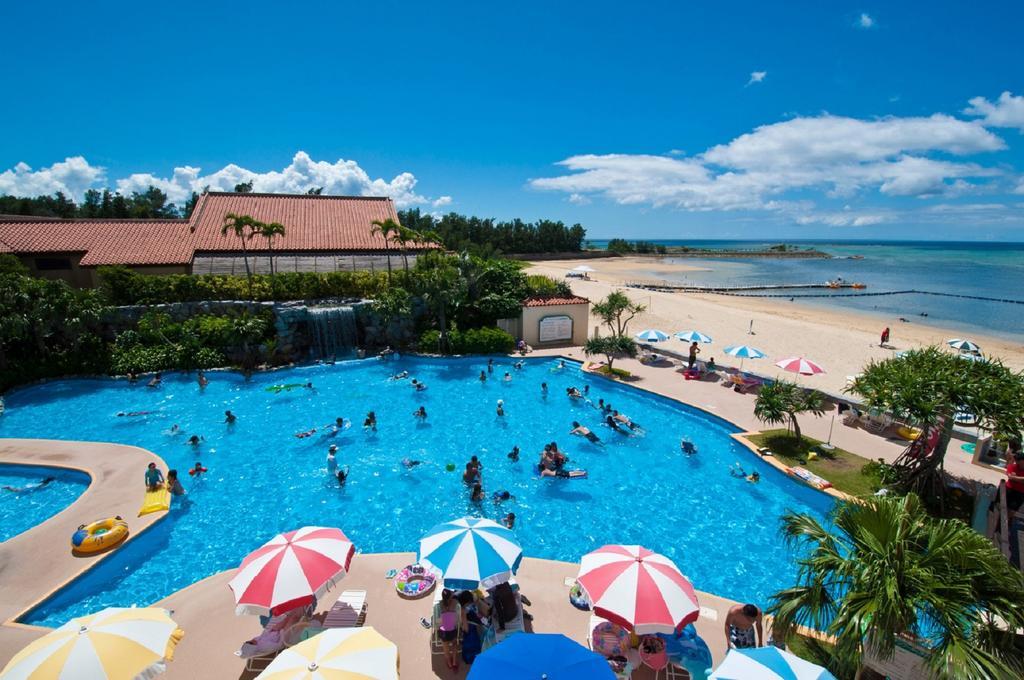 Rizzan Sea Park Hotel Tancha Bay Онна Екстер'єр фото